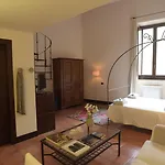 Palazzo Piccolomini فندق أورفييتو