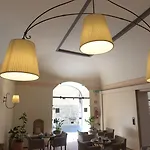 Palazzo Piccolomini فندق أورفييتو