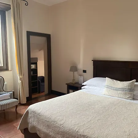 Palazzo Piccolomini Hotel