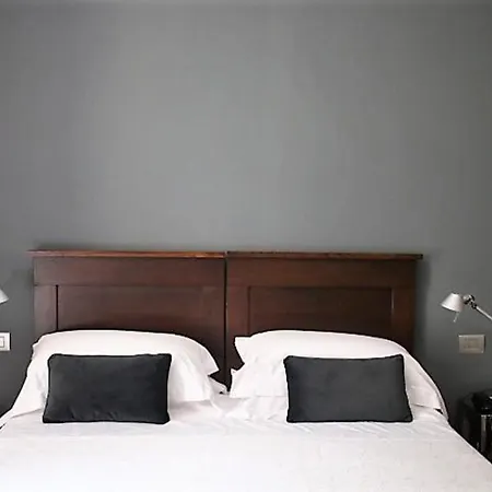 Palazzo Piccolomini 4*