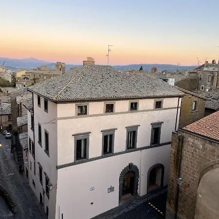 Palazzo Piccolomini 4* Orvieto
