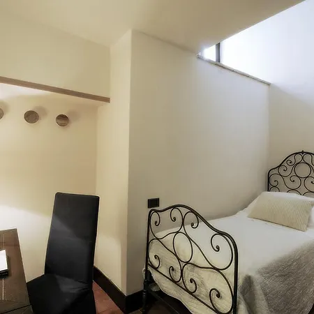 Palazzo Piccolomini Hotel