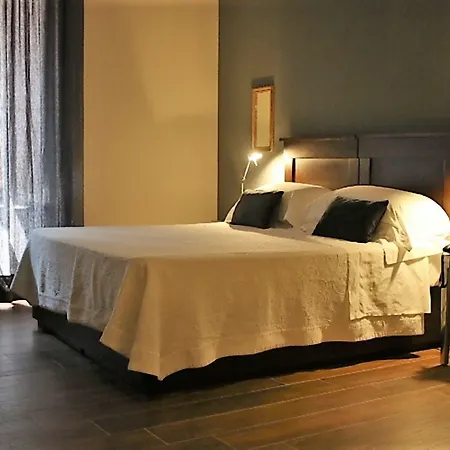 Palazzo Piccolomini 4*