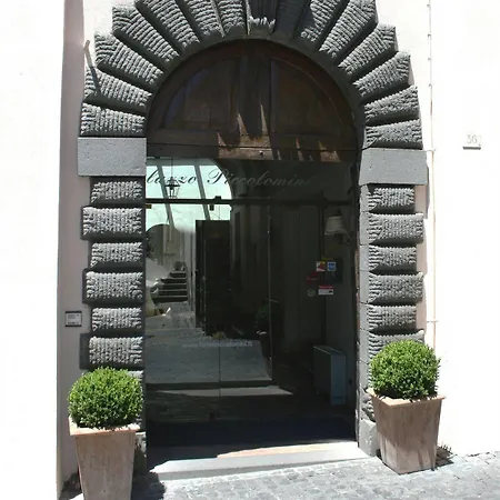 Palazzo Piccolomini