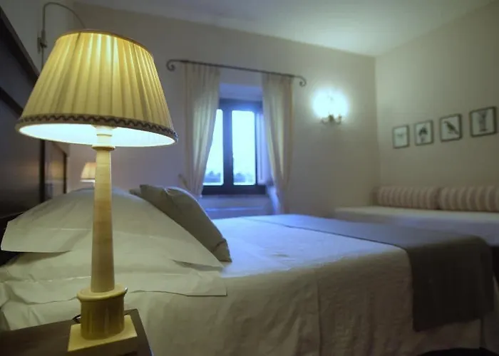 Palazzo Piccolomini 4* أورفييتو