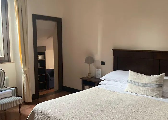 Palazzo Piccolomini Hotel