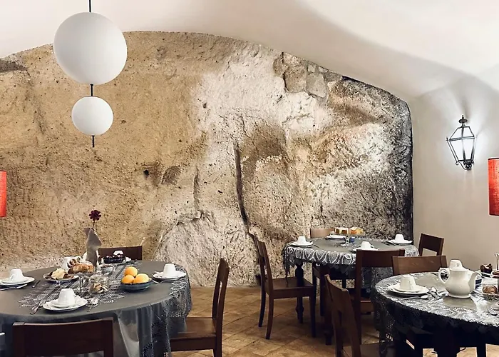 Palazzo Piccolomini Hotel