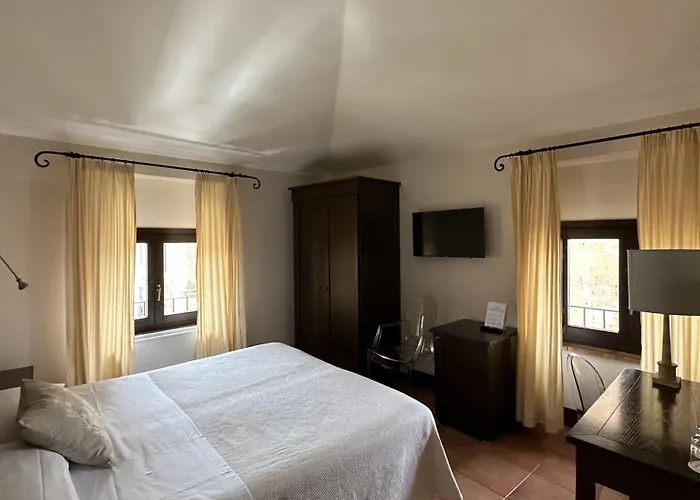 Palazzo Piccolomini 4*
