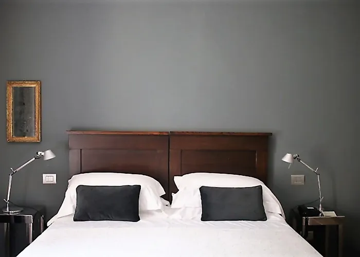 Palazzo Piccolomini فندق أورفييتو